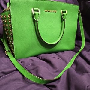 Michael Kors Vibrant Green Shoulder Bag with Gold Accents